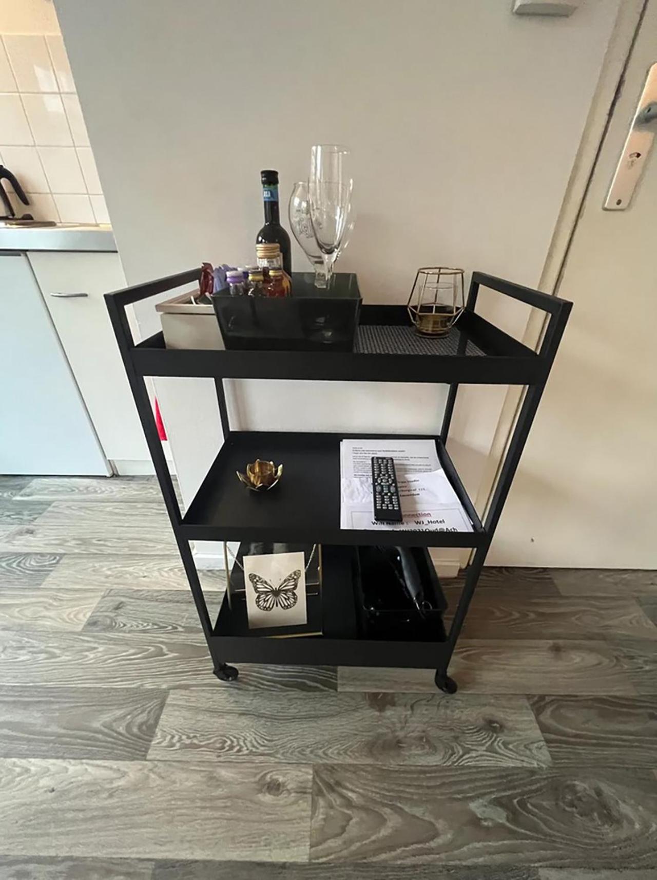 Studio's In The Center Of With Canal View! Maison d'hôtes